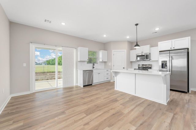813 N Rainbow Lake St, Wichita, KS 67235