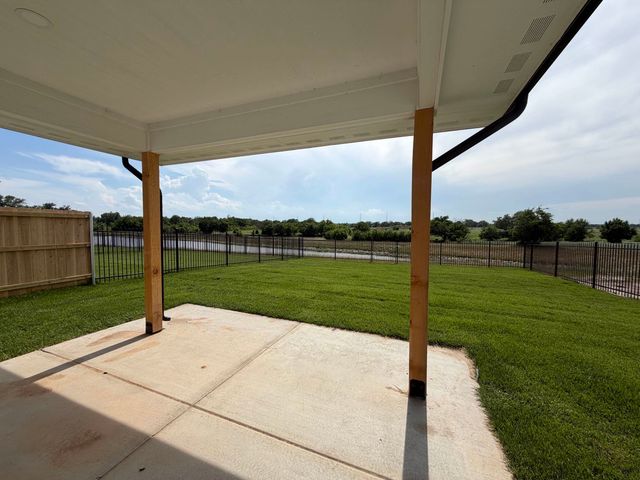 813 N Rainbow Lake St, Wichita, KS 67235