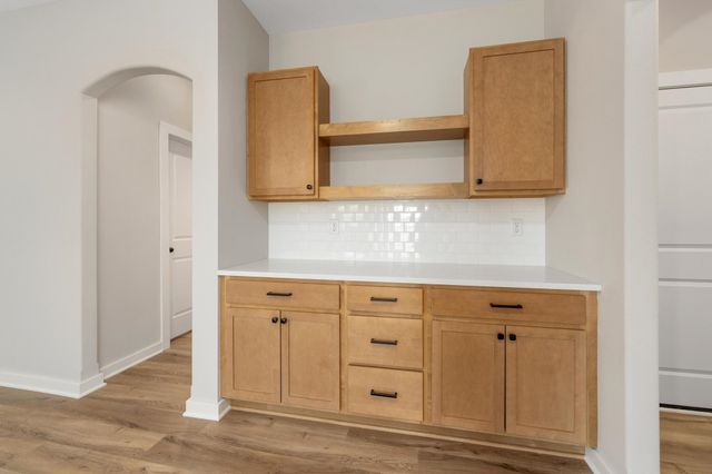 813 N Rainbow Lake St, Wichita, KS 67235