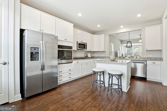 330 Chestnut Oak Drive, Peachtree City, GA 30269