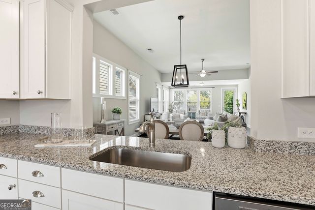 330 Chestnut Oak Drive, Peachtree City, GA 30269