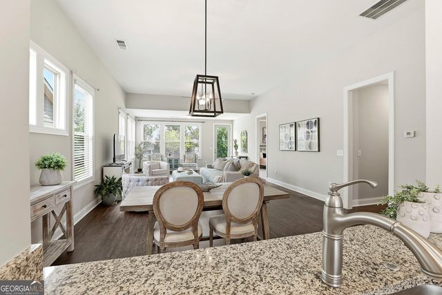 330 Chestnut Oak Drive, Peachtree City, GA 30269