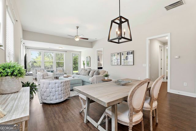 330 Chestnut Oak Drive, Peachtree City, GA 30269