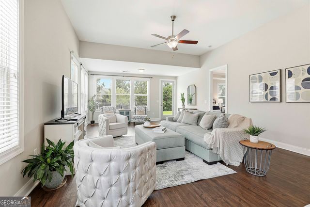 330 Chestnut Oak Drive, Peachtree City, GA 30269