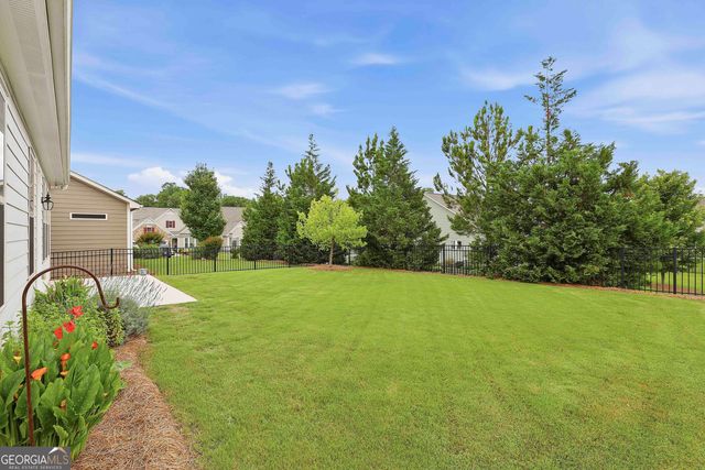 330 Chestnut Oak Drive, Peachtree City, GA 30269