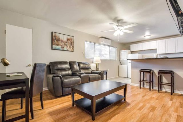 4202 Stanford Street 03, Houston, TX 77006