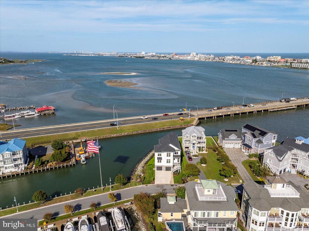 Image 102 of property listing at 12971 INLET ISLE LN, Ocean City, MD 21842