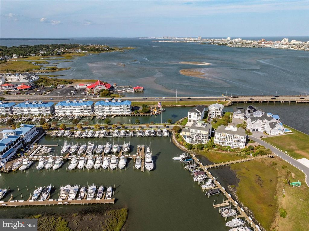 Image 103 of property listing at 12971 INLET ISLE LN, Ocean City, MD 21842