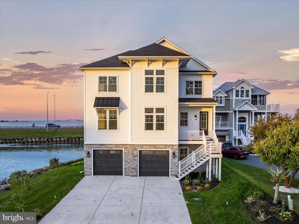 Image 110 of property listing at 12971 INLET ISLE LN, Ocean City, MD 21842