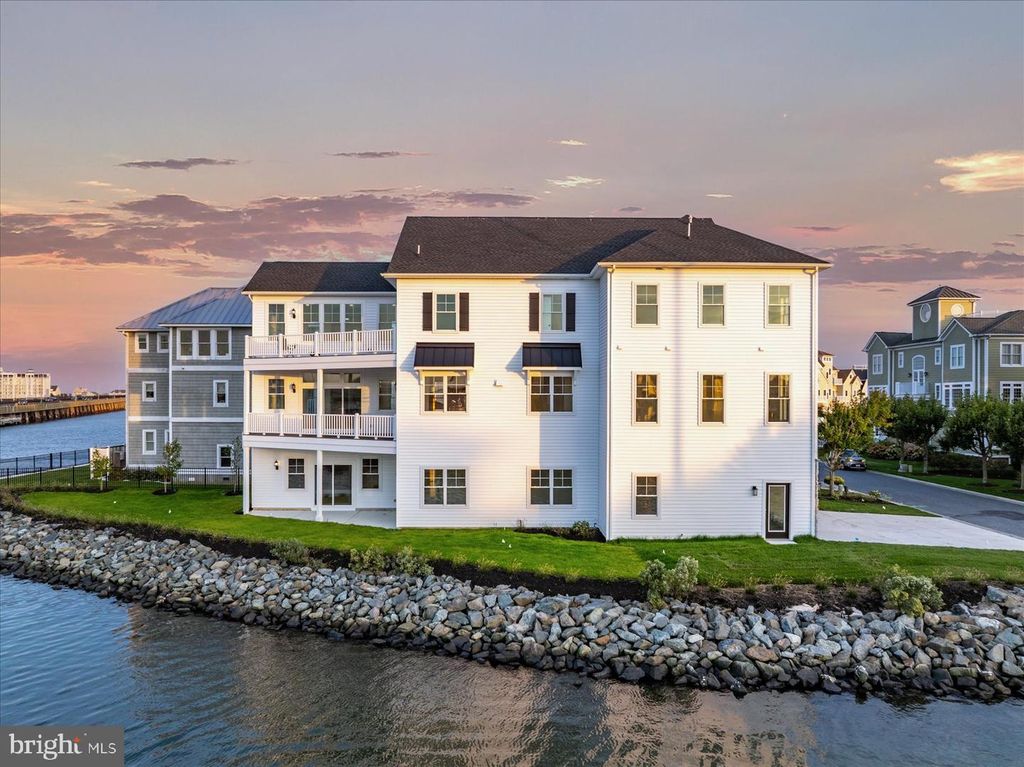 Image 112 of property listing at 12971 INLET ISLE LN, Ocean City, MD 21842