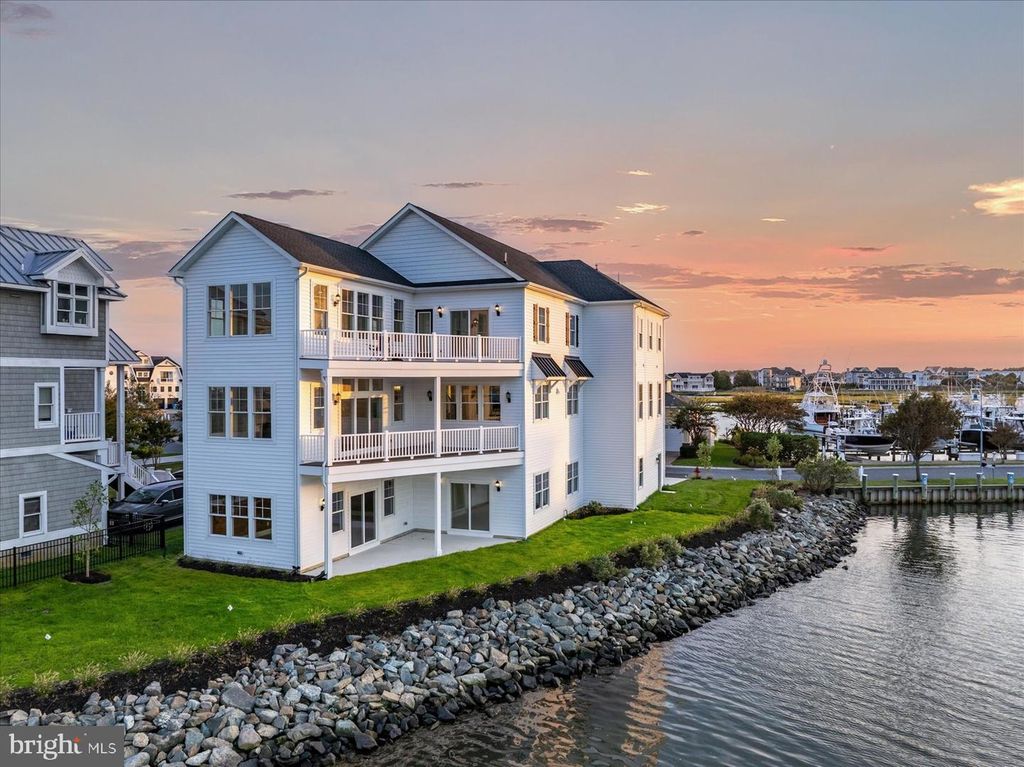 Image 114 of property listing at 12971 INLET ISLE LN, Ocean City, MD 21842