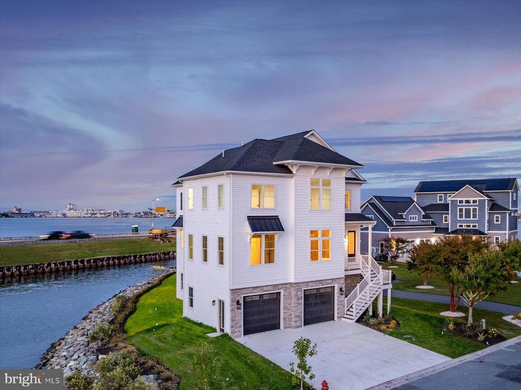 Image 122 of property listing at 12971 INLET ISLE LN, Ocean City, MD 21842
