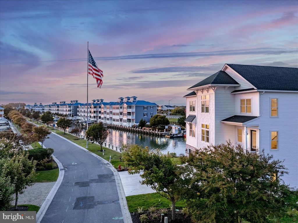 Image 127 of property listing at 12971 INLET ISLE LN, Ocean City, MD 21842