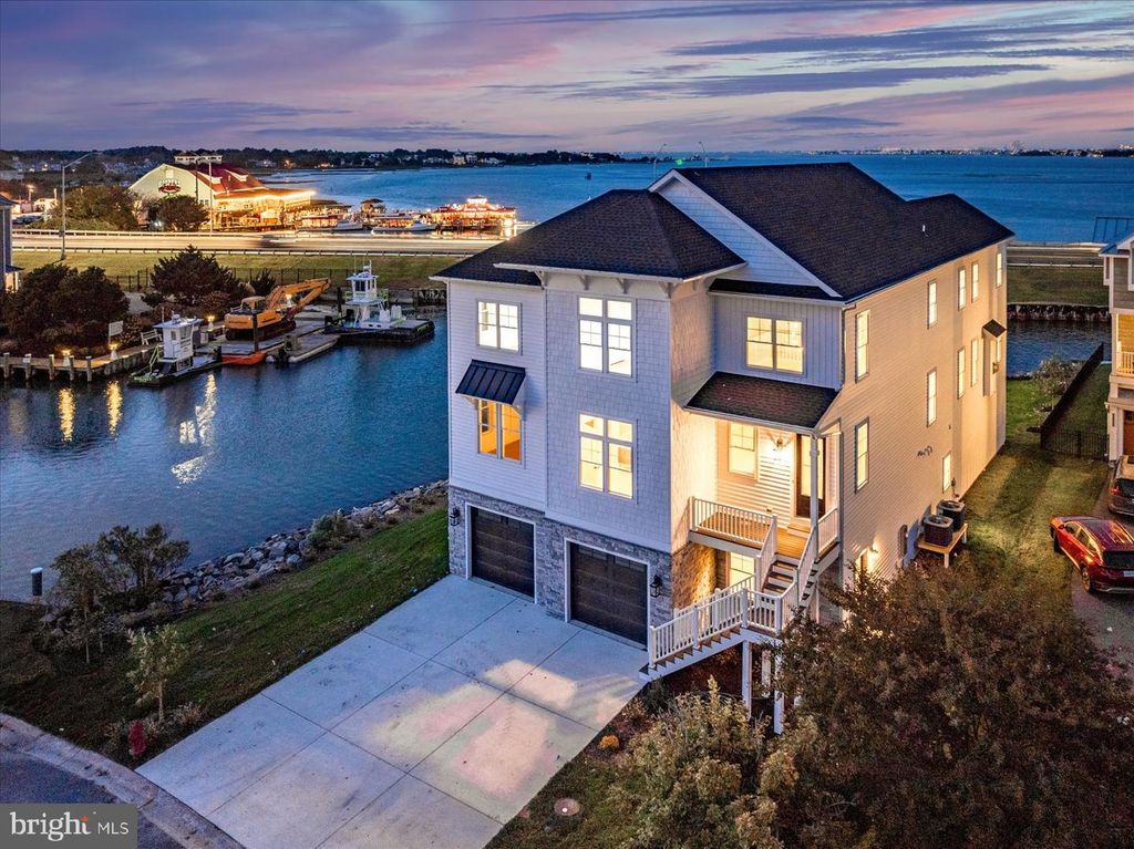Image 2 of property listing at 12971 INLET ISLE LN, Ocean City, MD 21842