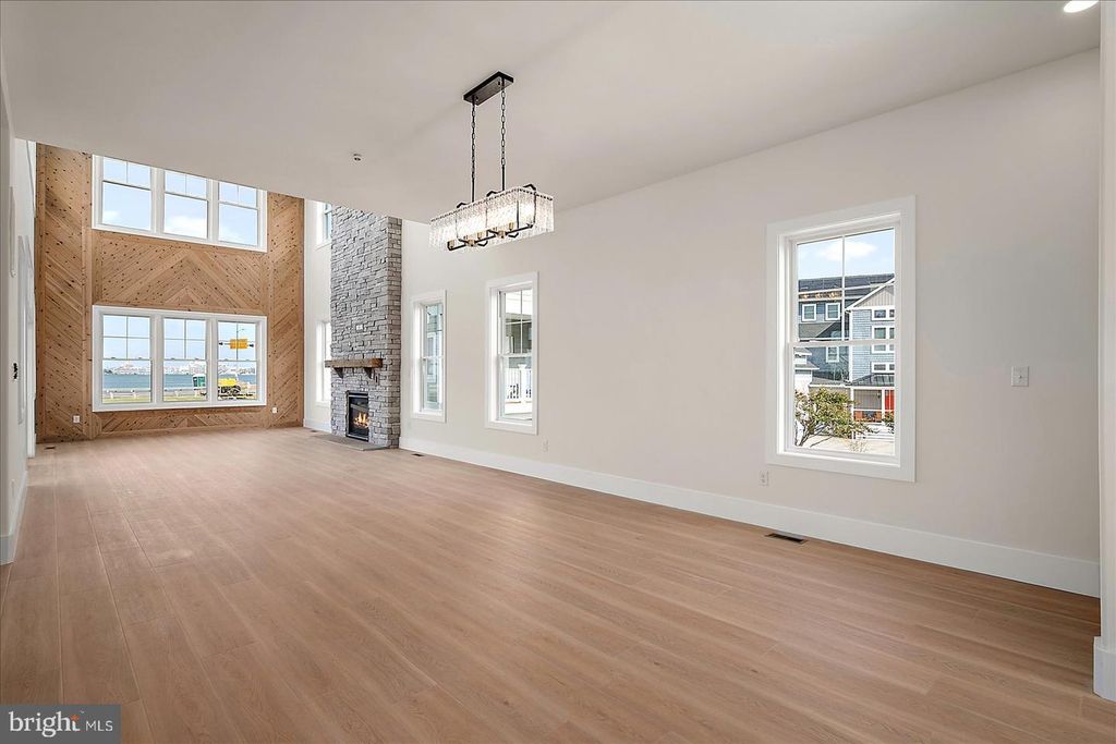 Image 21 of property listing at 12971 INLET ISLE LN, Ocean City, MD 21842