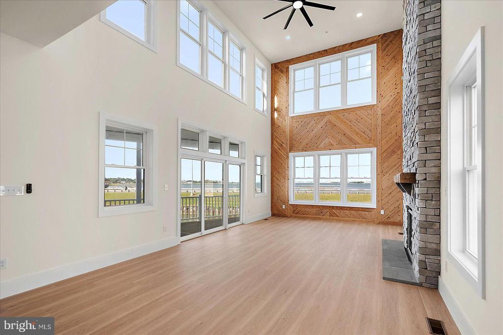 Image 23 of property listing at 12971 INLET ISLE LN, Ocean City, MD 21842