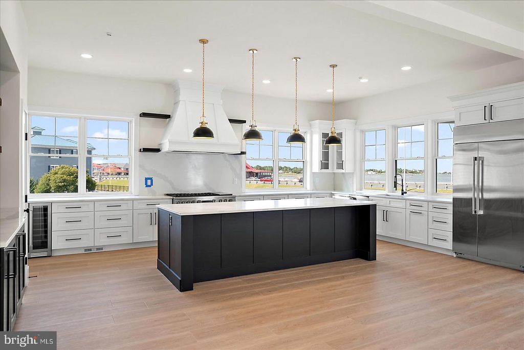 Image 33 of property listing at 12971 INLET ISLE LN, Ocean City, MD 21842