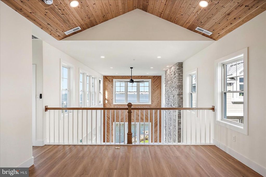 Image 47 of property listing at 12971 INLET ISLE LN, Ocean City, MD 21842