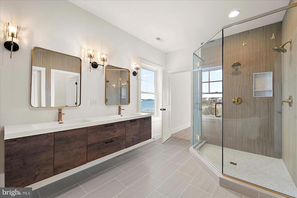 Image 54 of property listing at 12971 INLET ISLE LN, Ocean City, MD 21842