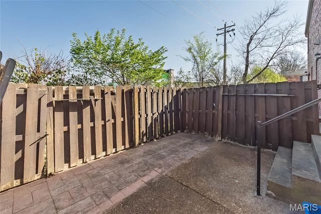 1212 Clarkson Court 1212, Ballwin, MO 63011