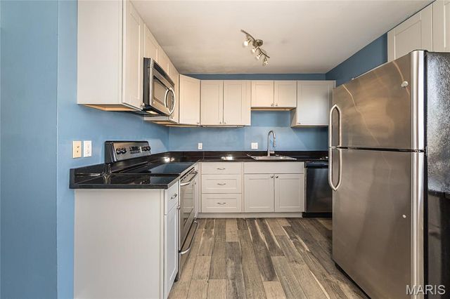 1212 Clarkson Court 1212, Ballwin, MO 63011