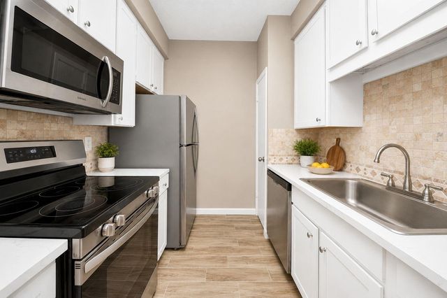 10053 Westpark Drive 285, Houston, TX 77042