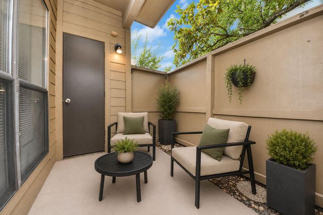 10053 Westpark Drive 285, Houston, TX 77042