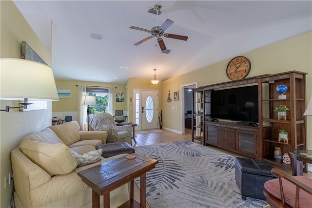 474 Ponoka Street, Sebastian, FL 32958