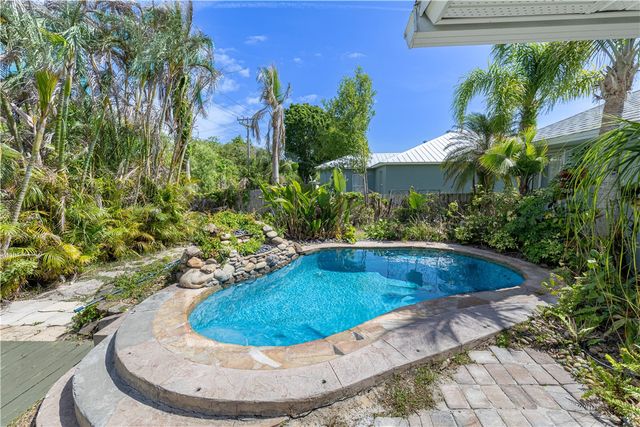 474 Ponoka Street, Sebastian, FL 32958