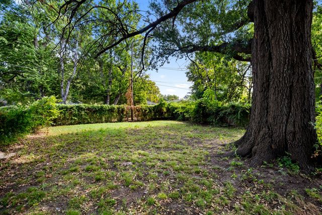 407 S Wheeling Avenue, Tulsa, OK 74104