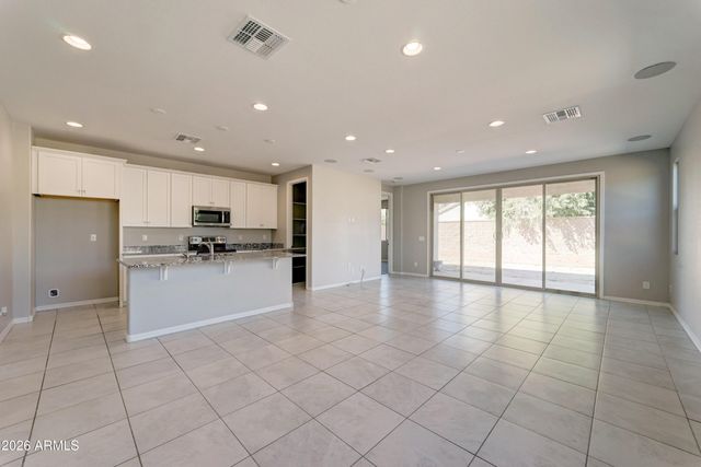 8944 N 180Th Drive, Waddell, AZ 85355