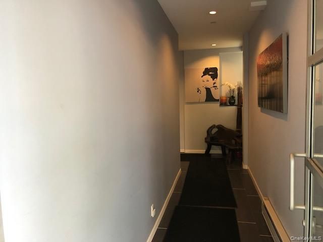 21-70 31st Street 2F, Astoria, NY 11105