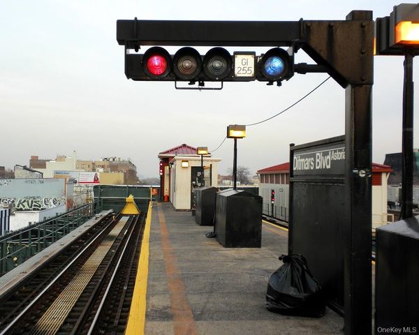 21-70 31st Street 2F, Astoria, NY 11105