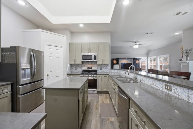 10112 Norman Court, Irving, TX 75063