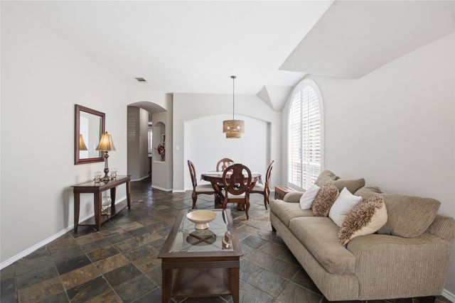 10112 Norman Court, Irving, TX 75063