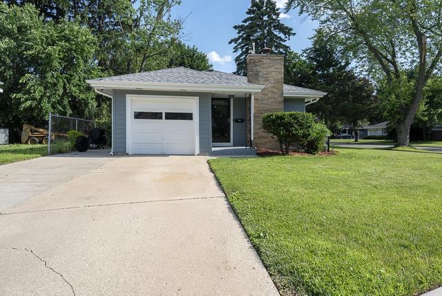 2302 E Milwaukee Street, Janesville, WI 53545