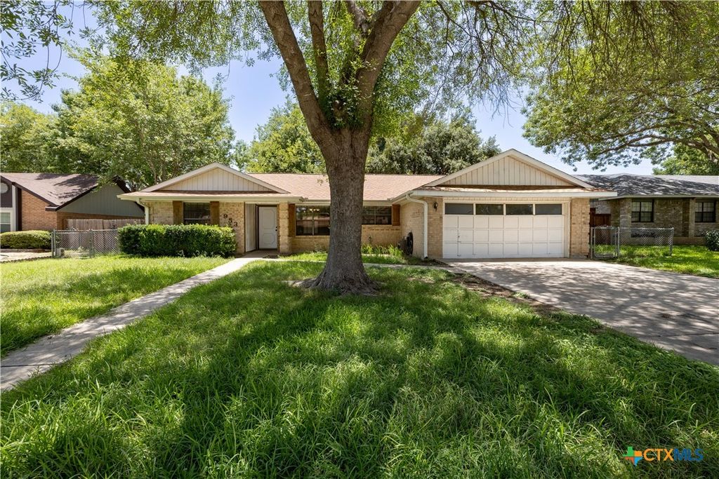 953 Lazy Trail, New Braunfels, TX 78130
