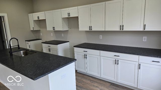 1527 Lexington Avenue, Indianapolis, IN 46203