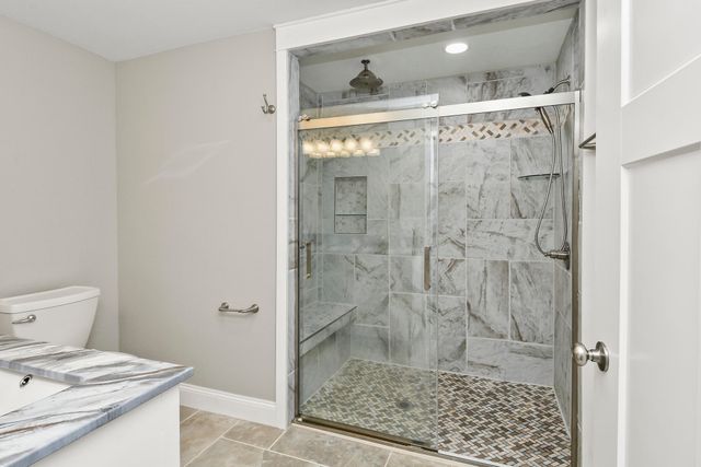 7138 W Farm Rd 136, Springfield, MO 65802