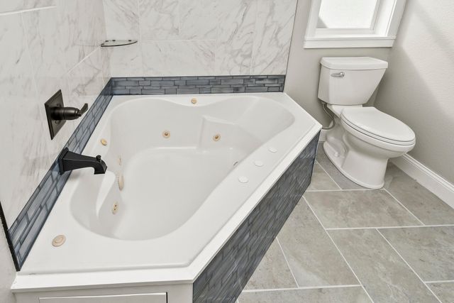 7138 W Farm Rd 136, Springfield, MO 65802