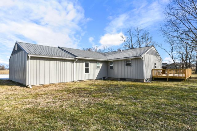 7138 W Farm Rd 136, Springfield, MO 65802
