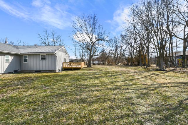 7138 W Farm Rd 136, Springfield, MO 65802