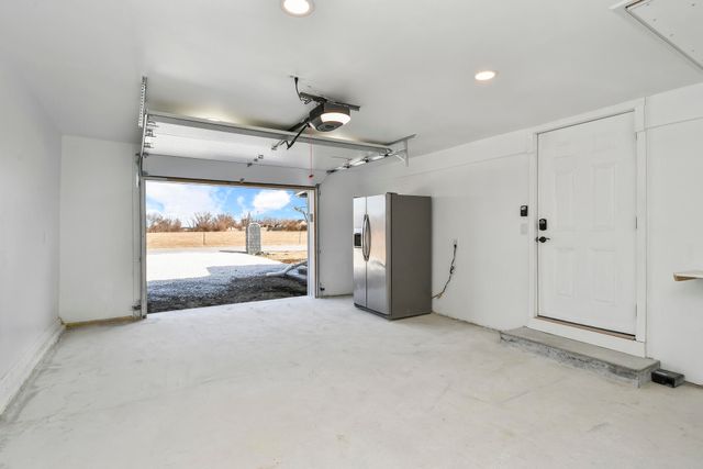 7138 W Farm Rd 136, Springfield, MO 65802