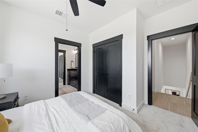 4605 Harrisburg Boulevard C, Houston, TX 77011