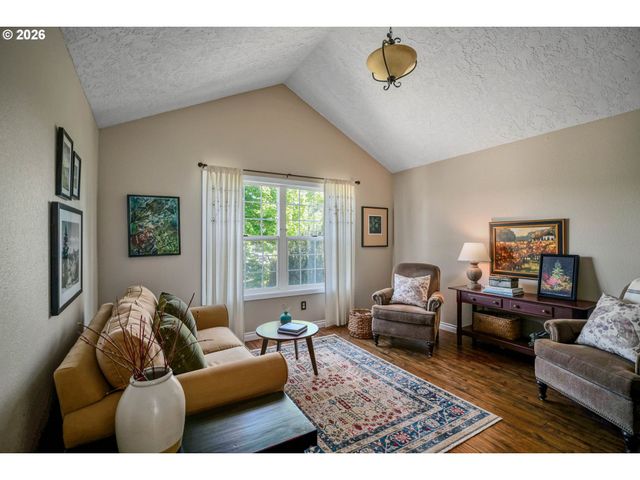 1522 Nw CORUM Ct, Salem, OR 97304