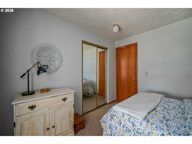 1522 Nw CORUM Ct, Salem, OR 97304