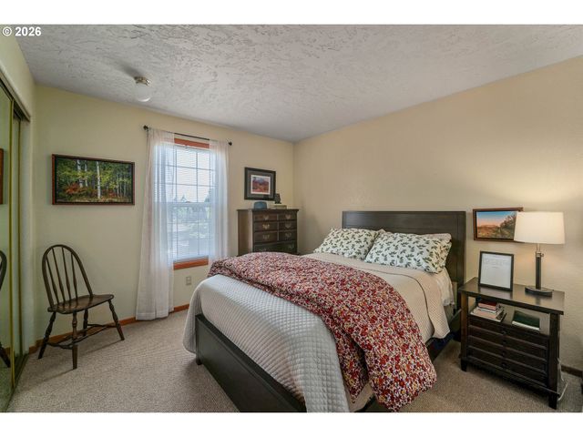 1522 Nw CORUM Ct, Salem, OR 97304