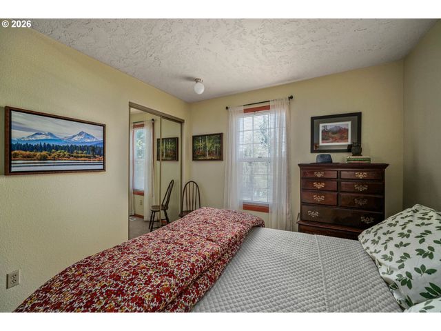 1522 Nw CORUM Ct, Salem, OR 97304