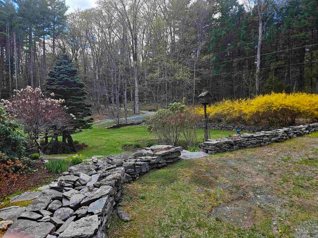 25 Yeaw Road, Dover, VT 05341