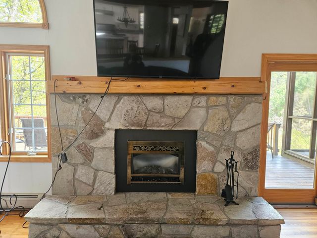 25 Yeaw Road, Dover, VT 05341